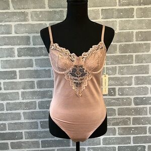 IRIS Basic • Lace •‎ Bodysuit • Adjustable Straps • Womens Size Large